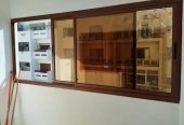 Appartement de trois pièces avec trois salons